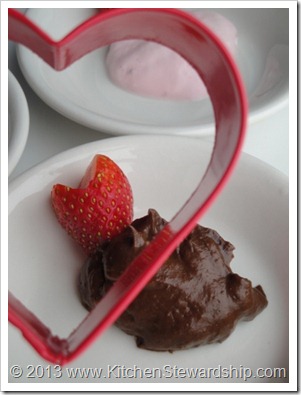 Strawberries with Healthy Dip for Valentine's Day (10) (356x475)