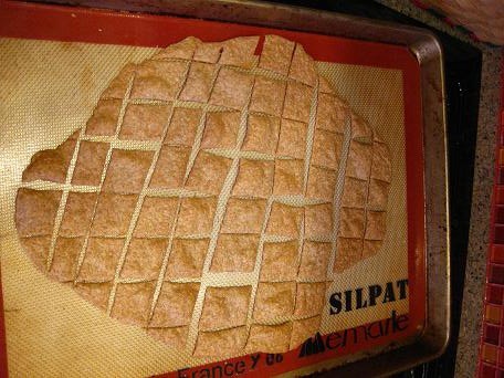 crackers on pan SW