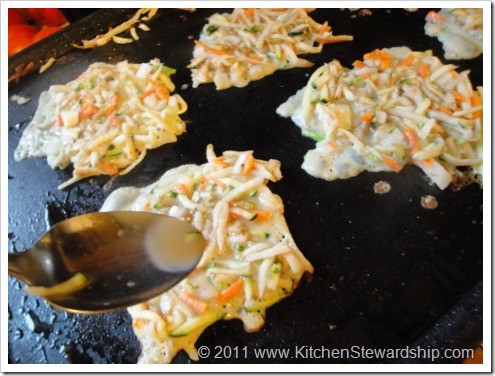 potato vegetable pancakes latkes (8) (475x356)