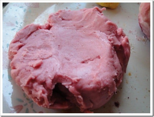playdough natural food coloring (1) (475x356)