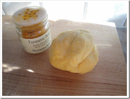 playdough natural food coloring (9) (475x356)