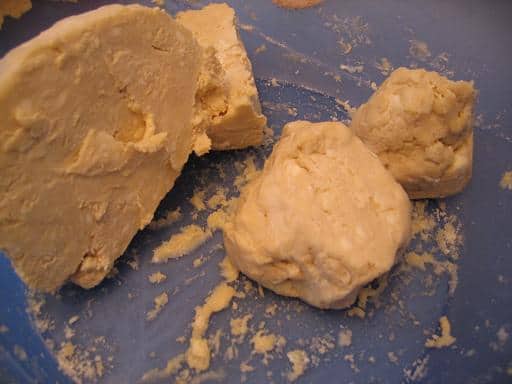 My Favorite Christmas Cookie Ever: Kifli