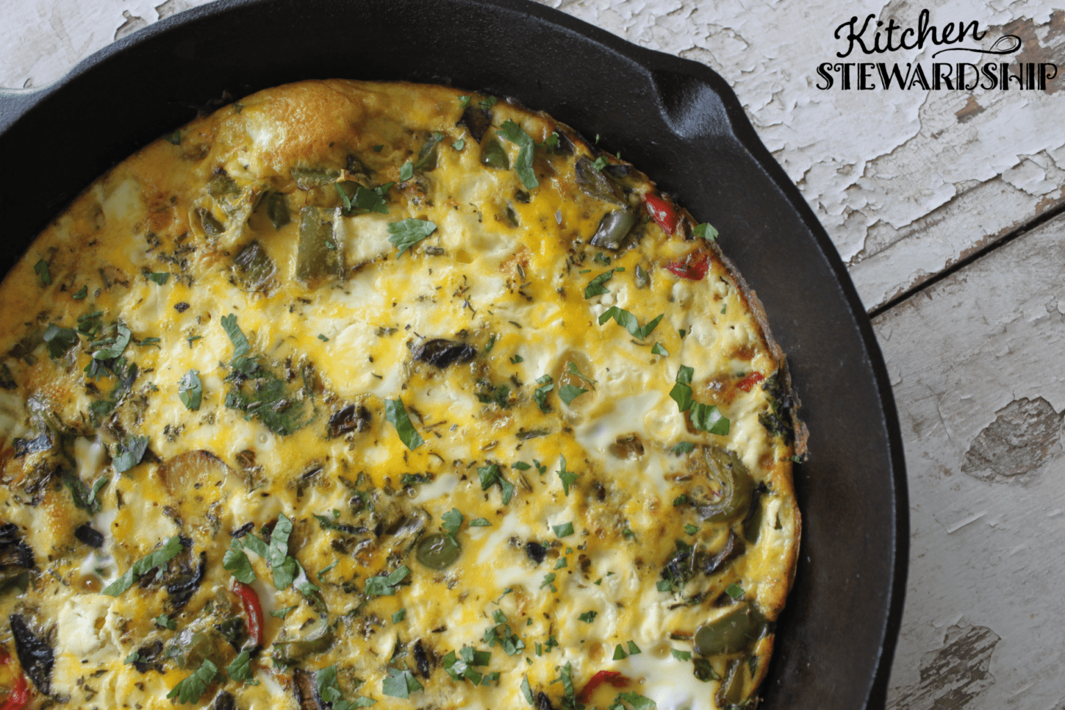 But inevitably after a meal, we have a few leftovers. Today I want to show you some EASY, real food recipes for leftover potatoes. frittata made with leftover potatoes