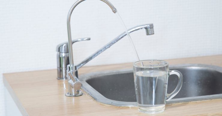 sink with water filter
